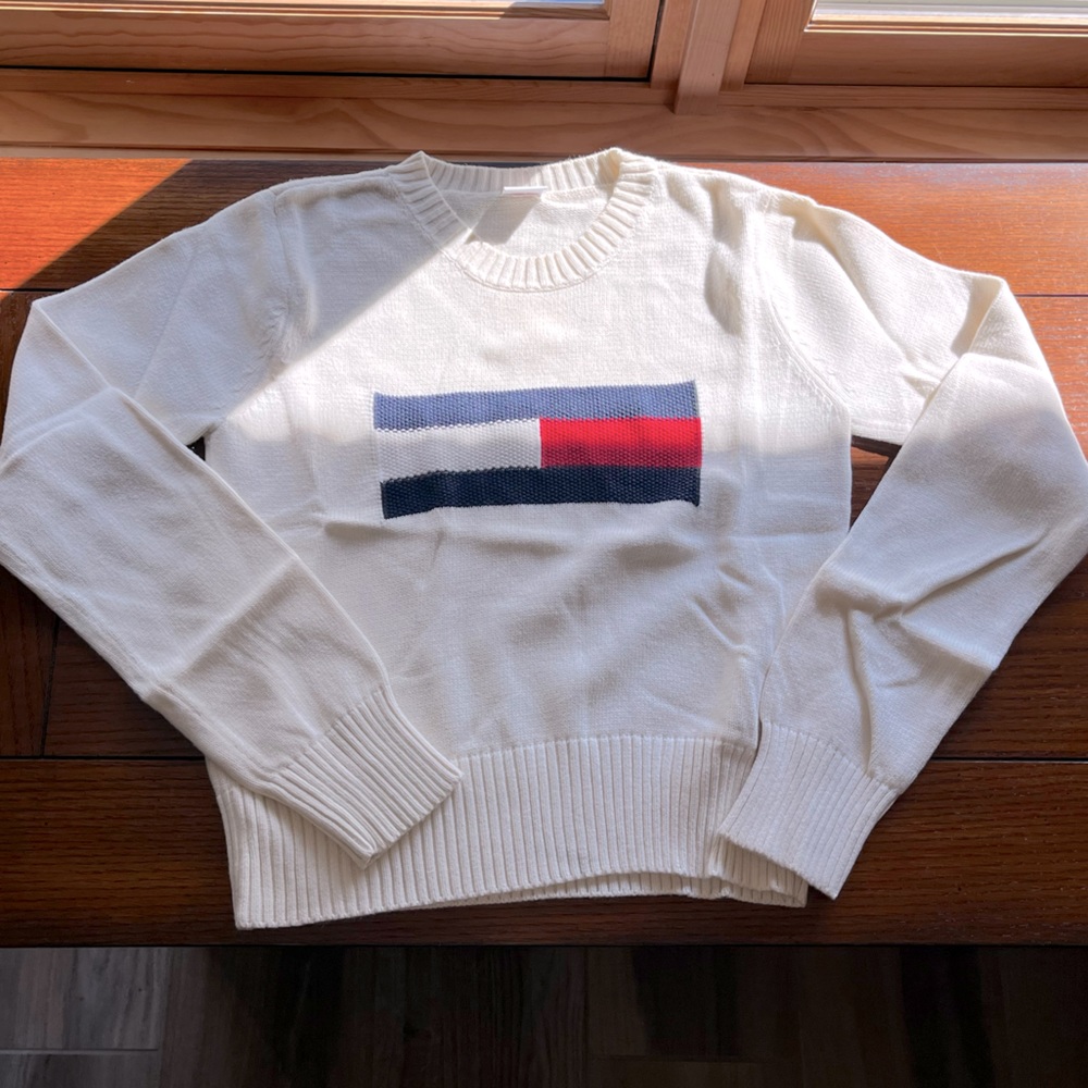 Tommy Hilfinger, Cream Cropped Sweater - Size Medium